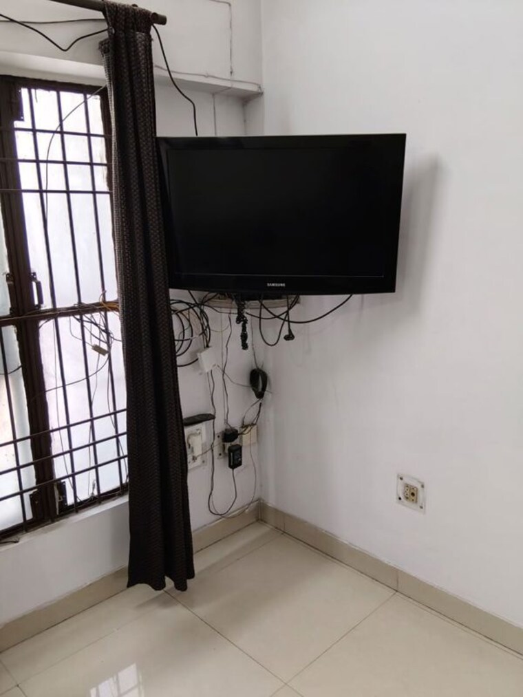 Room, gomti nagar 2 Bedroom 1000 Sq.Ft. Builder Floor In Gomti Nagar Lucknow 10580488