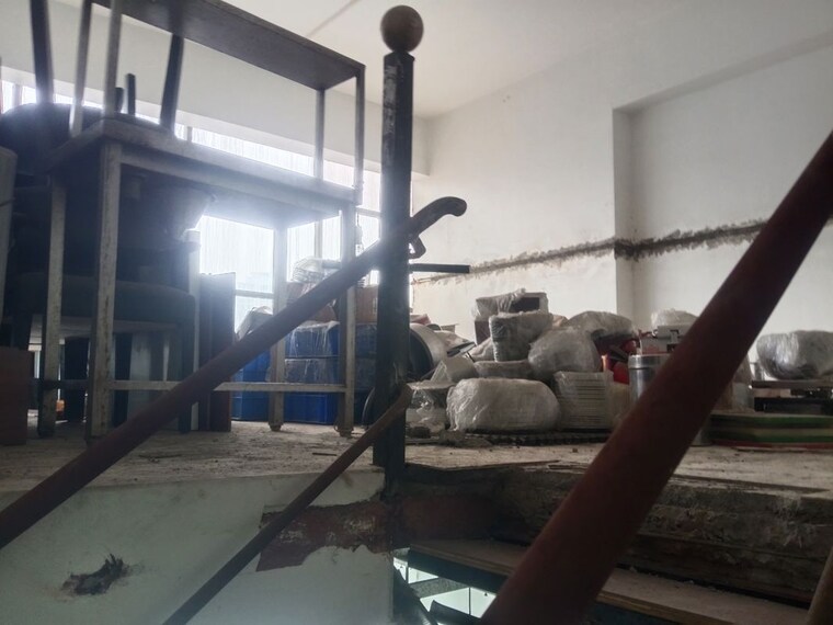 Gym, mm-height Commercial Shop 1600 Sq.Ft. In Kurla East Mumbai 10580490
