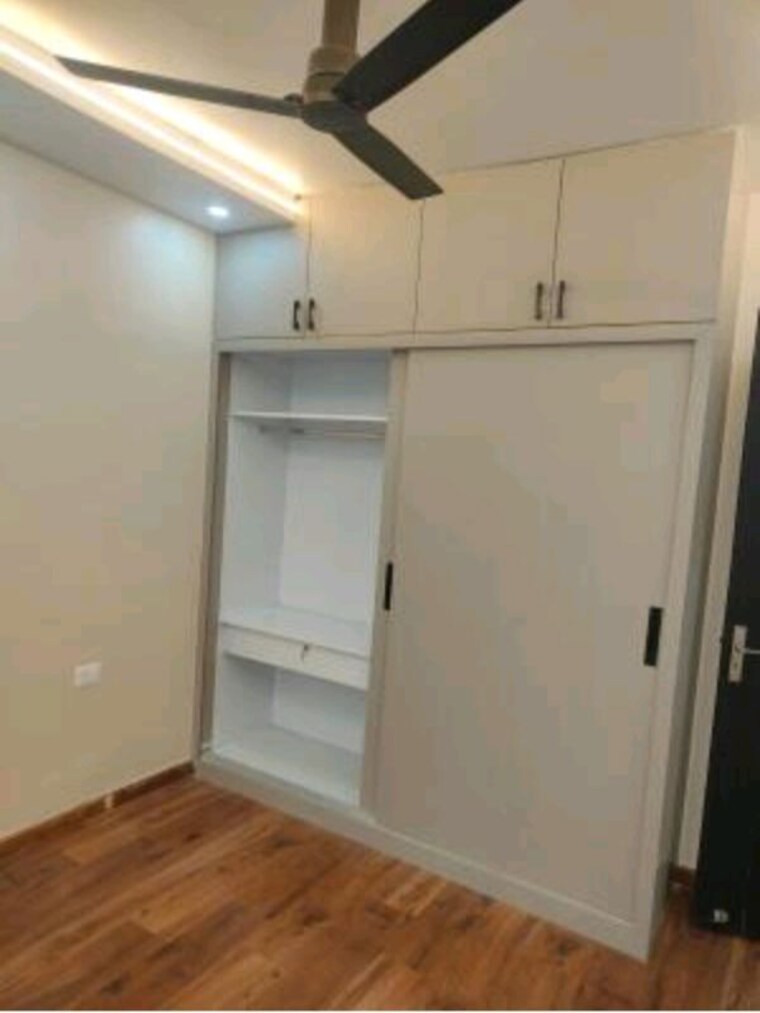 Bathroom, signature-global-park-4-and-5 3 Bedroom 1181 Sq.Ft. Builder Floor In Sohna Sector 36 Gurgaon 10580509