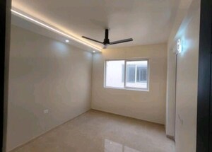 Room in 3 BHK Builder Floor at Signature Global Park 4 and 5, Sohna Sector 36 – for Rent