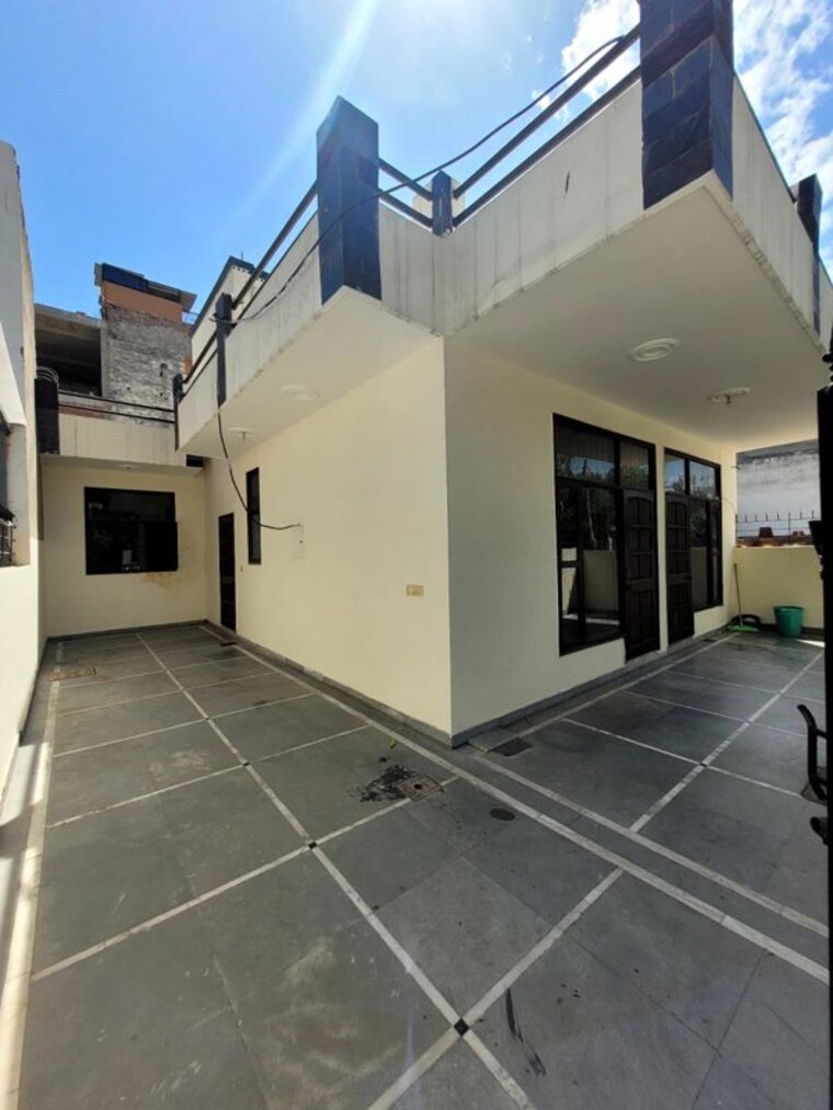 Kitchen, sector 46 3 Bedroom 2500 Sq.Ft. Independent House In Sector 46 Gurgaon 10580518