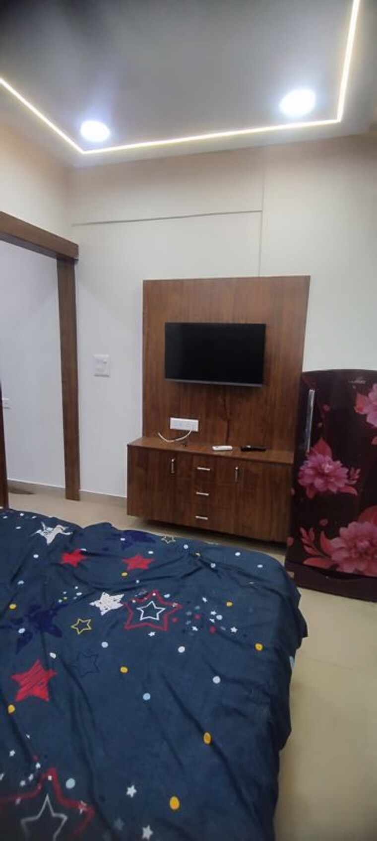Bedroom, dlf-capital-greens-phase-i-and-ii Studio 370 Sq.Ft. Apartment In Moti Nagar Delhi 10580542