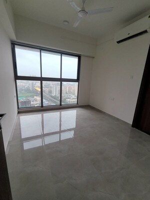 Room in 2 BHK Apartment at Sheth Auris Bliss, Malad West – for Rent