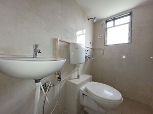 Bathroom in 1.5 BHK Apartment at Haware Estate, Kasarvadavali – for Rent