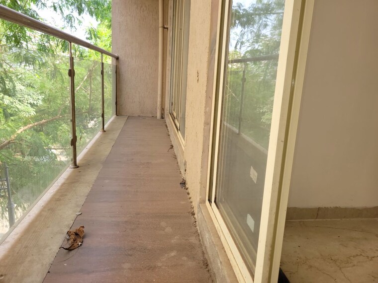 Balcony, haware-estate 1.5 Bedroom 520 Sq.Ft. Apartment In Kasarvadavali Thane 10580554