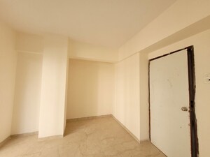 Room in 1.5 BHK Apartment at Haware Estate, Kasarvadavali – for Rent