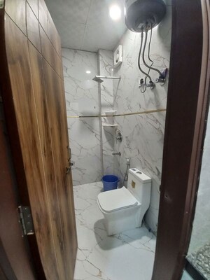 Bathroom in 2 BHK Builder Floor at Sector 31 – for Rent