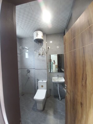 Bathroom in 2 BHK Builder Floor at Sector 31 – for Rent