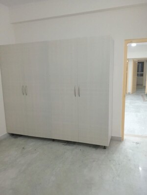 Room in 3 BHK Apartment at Hill View Banjara Hills, Banjara Hills – for Rent