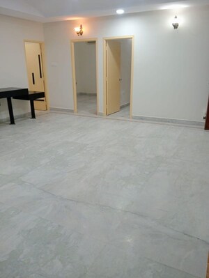Room in 3 BHK Apartment at Hill View Banjara Hills, Banjara Hills – for Rent