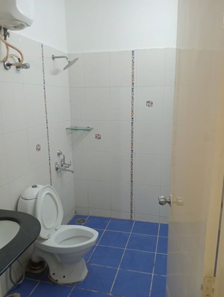 Bathroom, hill-view-banjara-hills 3 Bedroom 1900 Sq.Ft. Apartment In Banjara Hills Hyderabad 10580575