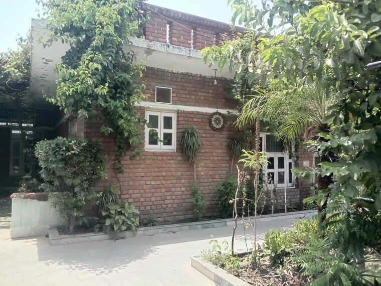 Exterior View, sector 122 Commercial Warehouse 4843 Sq.Ft. In Sector 122 Noida 10580568