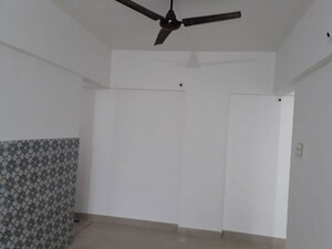 Room in 2 BHK Apartment at Raheja Vistas Phase 3, Mohammadwadi – for Sale