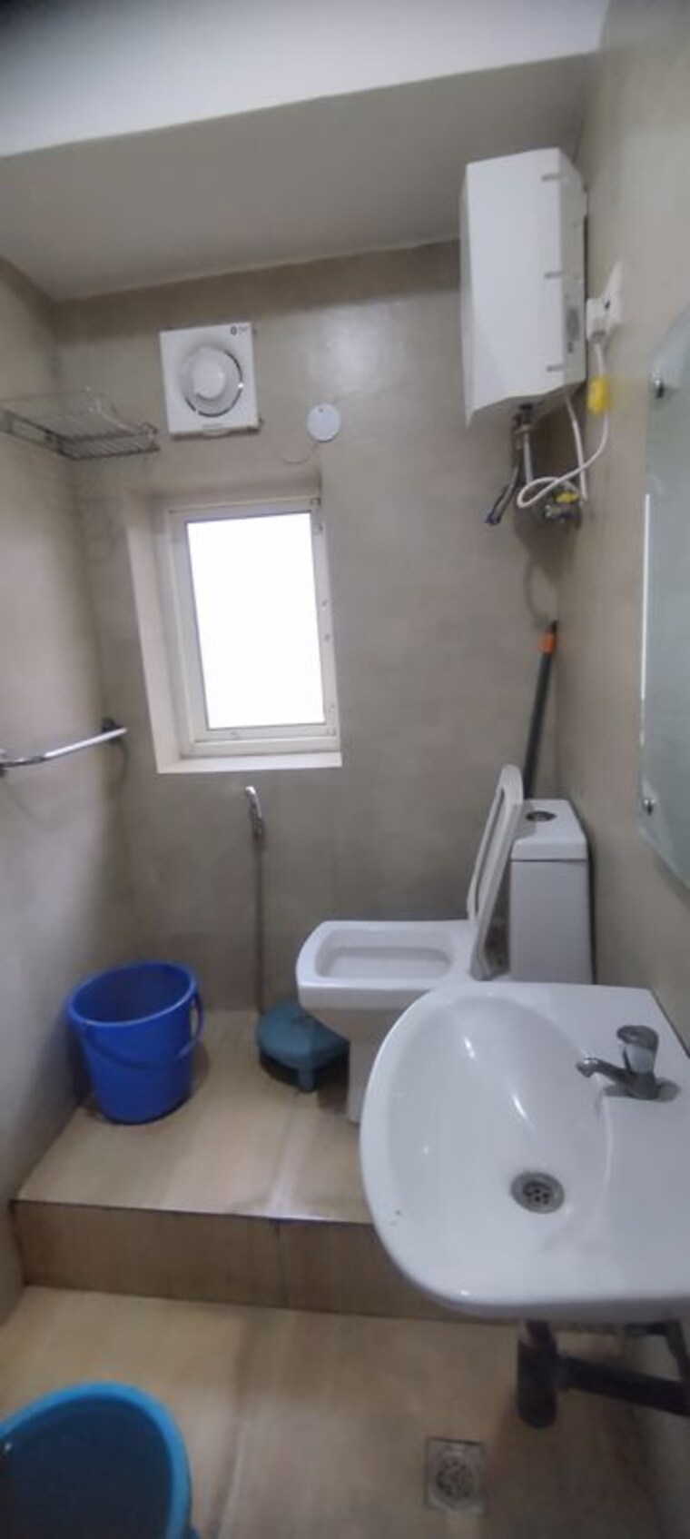 Bathroom, dlf-capital-greens-phase-i-and-ii Studio 370 Sq.Ft. Apartment In Moti Nagar Delhi 10580593