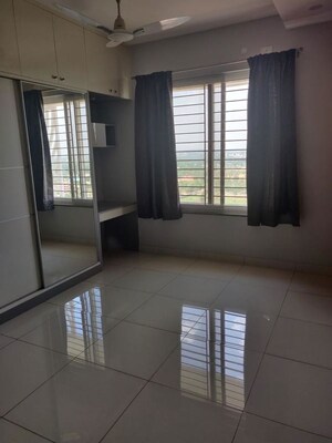 Room in 3 BHK Apartment at Purva Palm Beach, Hennur Road – for Rent