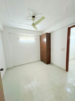Room in 1 BHK Apartment at Rajpur Khurd Extension – for Sale