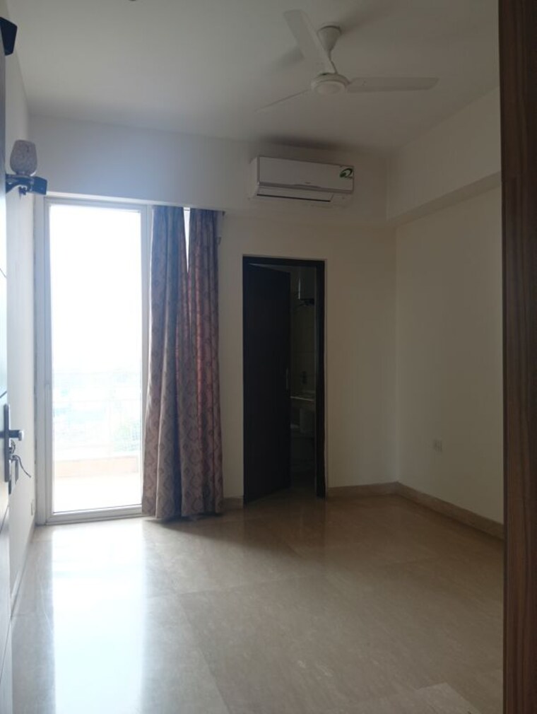 Room, puri-diplomatic-greens-phase-i 3 Bedroom 1700 Sq.Ft. Apartment In Sector 111 Gurgaon 10580587