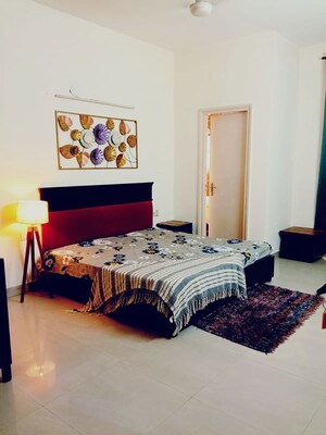 Bedroom in 2 BHK Builder Floor at Sector 31 – for Rent