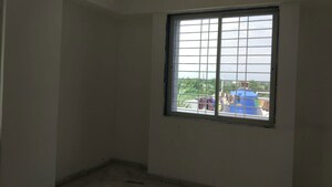 Room in 3 BHK Apartment at Manjri Budruk – for Sale