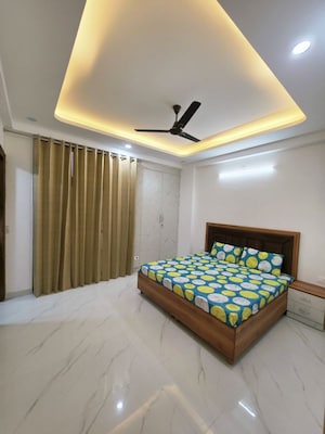 Bedroom in 2 BHK Builder Floor at Sector 31 – for Rent