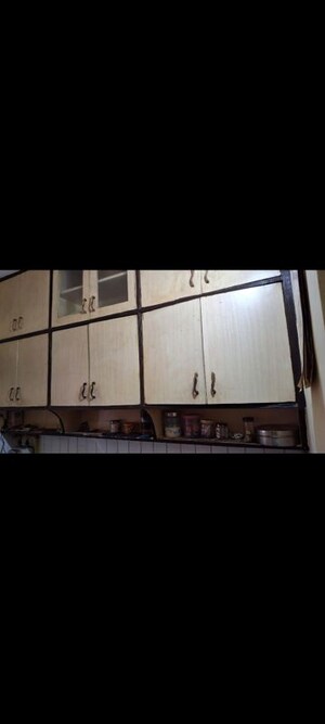 Furnished Amenities in 1 BHK Builder Floor at RWA Federation, Vaishali Sector 5 – for Rent