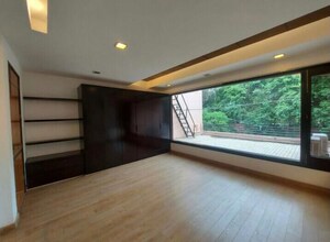 Room in 5 BHK Villa at Gadaipur – for Rent