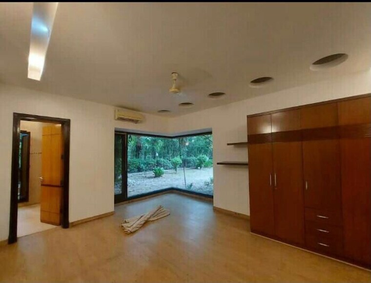 Room, gadaipur 5 Bedroom 9000 Sq.Ft. Villa In Gadaipur Delhi 10571694