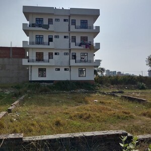  Plot – Exterior View View at Babatpur - for Sale