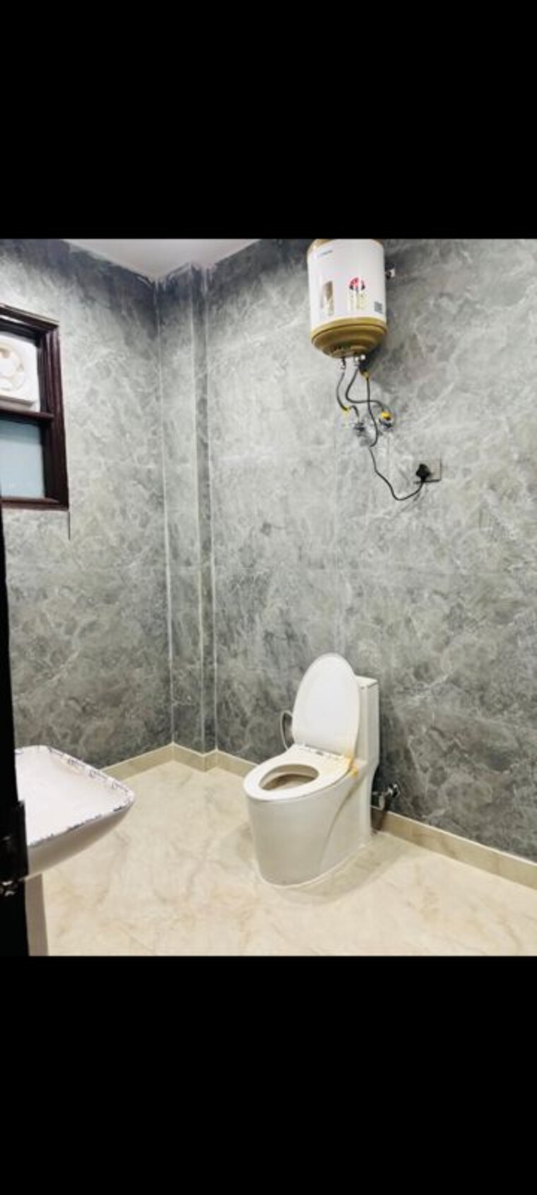 Bathroom, kanha-apartments-indirapuram 3 Bedroom 1450 Sq.Ft. Builder Floor In Shakti Khand 2 Ghaziabad 10580687