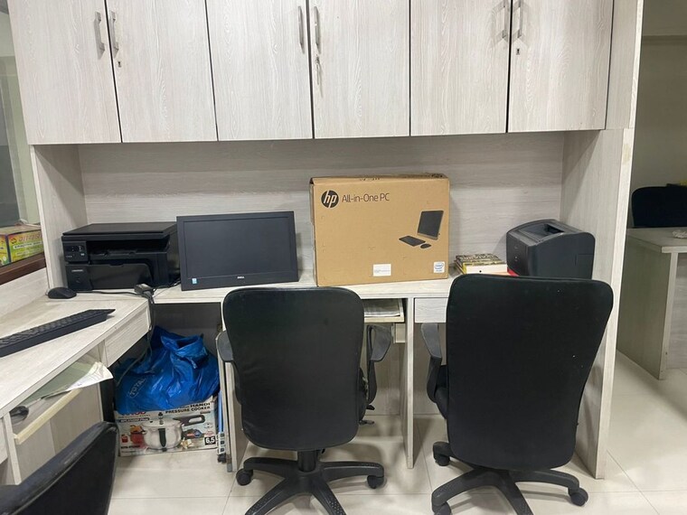Team Area, sheetal-enclave-malad-west Commercial Office Space 600 Sq.Ft. In Malad West Mumbai 10580705
