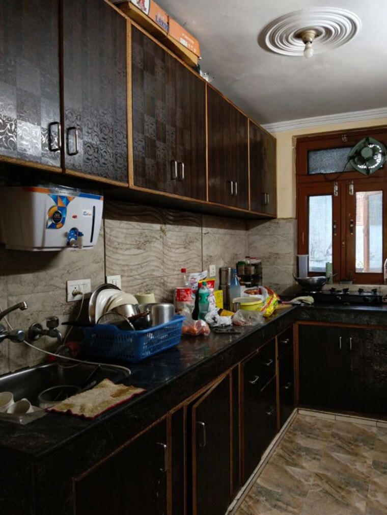 Kitchen, sector 15 2 Bedroom 1800 Sq.Ft. Builder Floor In Sector 15 Gurgaon 10580696