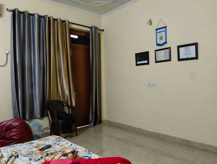Bedroom, sector 15 2 Bedroom 1800 Sq.Ft. Builder Floor In Sector 15 Gurgaon 10580696