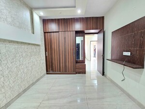 Room in 3 BHK Apartment at Dooravani Nagar – for Sale