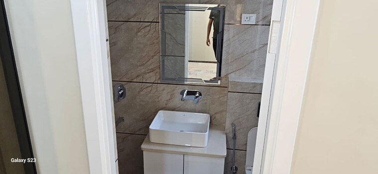 Bathroom, vasant kunj 3 Bedroom 1350 Sq.Ft. Builder Floor In Vasant Kunj Delhi 10571689