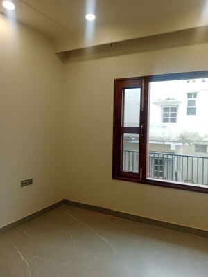 Room in 3.5 BHK Builder Floor at Baberpur Mandi – for Rent