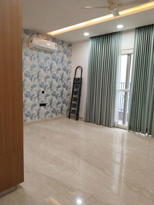 Room in 4 BHK Apartment at Vasant Kunj – for Rent