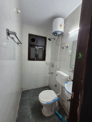 Bathroom in 2 BHK Apartment at Ansal Sushant Estate, Sector 52 – for Rent