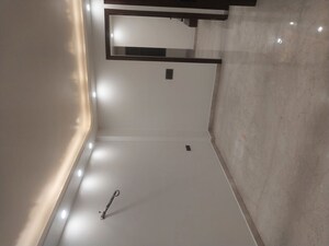 Furnished Amenities in 3 BHK Builder Floor at Tagore Garden – for Sale