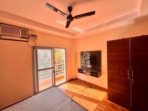 Bedroom in 2 BHK Builder Floor at Sector 46 – for Rent
