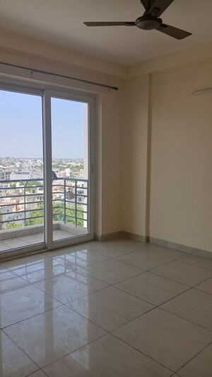 Room in 3 BHK Apartment at Mahindra Aura, Sector 110a – for Sale