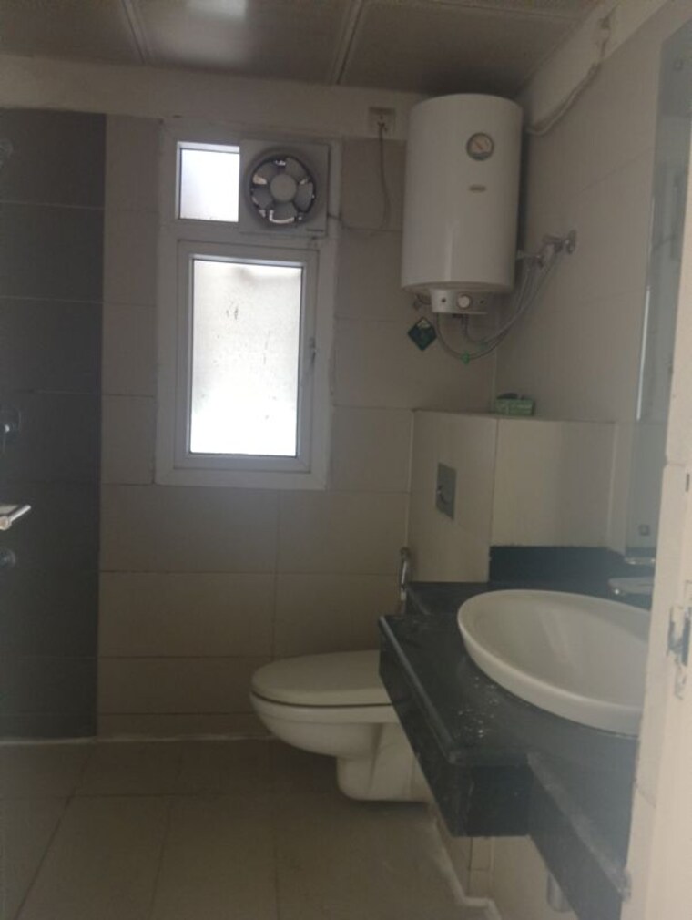 Bathroom, mahindra-aura 3 Bedroom 2042 Sq.Ft. Apartment In Sector 110a Gurgaon 10580747