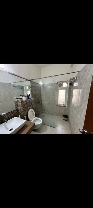 Bathroom in 4 BHK Builder Floor at Vasundhara Complex, Vasundhara Sector 16 – for Rent