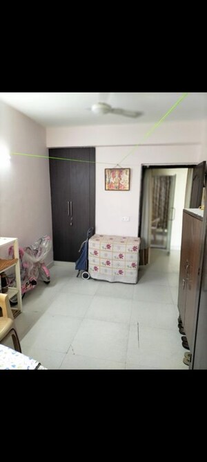 Bedroom in 4 BHK Builder Floor at Vasundhara Complex, Vasundhara Sector 16 – for Rent