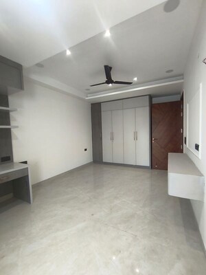 1 BHK Apartment For Rent in Ansal Sushant Estate, Sector 52