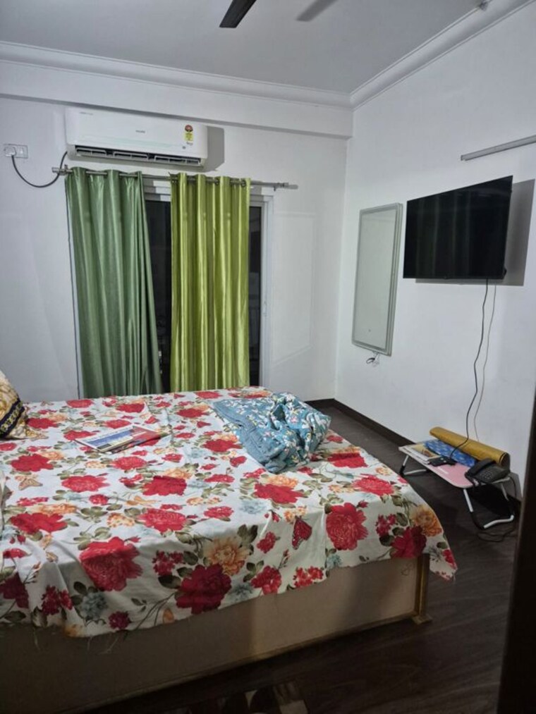 Bedroom, antriksh-golf-view 2 Bedroom 1150 Sq.Ft. Apartment In Sector 78 Noida 10580794