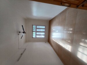 Room in 3 BHK Villa at Chenikuthi – for Rent