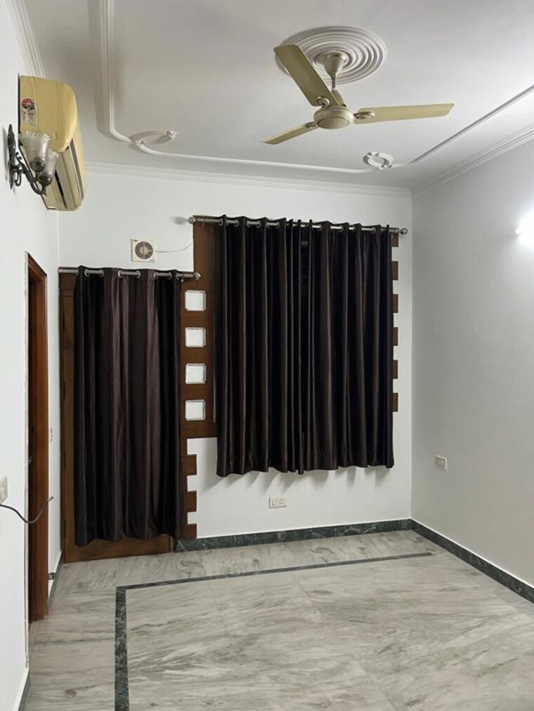 Bedroom, south city 1 3 Bedroom 2200 Sq.Ft. Builder Floor In South City 1 Gurgaon 10580800