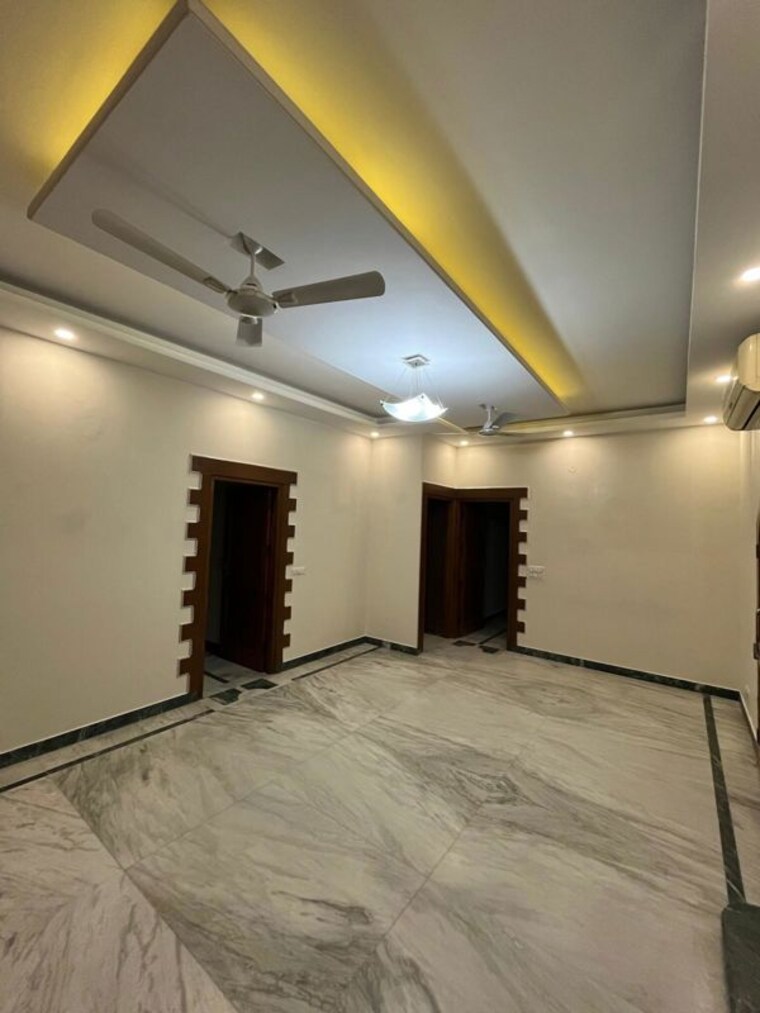 Room, south city 1 3 Bedroom 2200 Sq.Ft. Builder Floor In South City 1 Gurgaon 10580800
