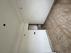 Room in 3 BHK Apartment at Kulti – for Sale