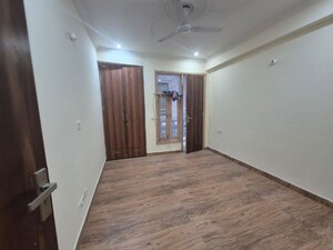 Room in 2 BHK Builder Floor at Palm Residency Chhatarpur, Chattarpur – for Rent